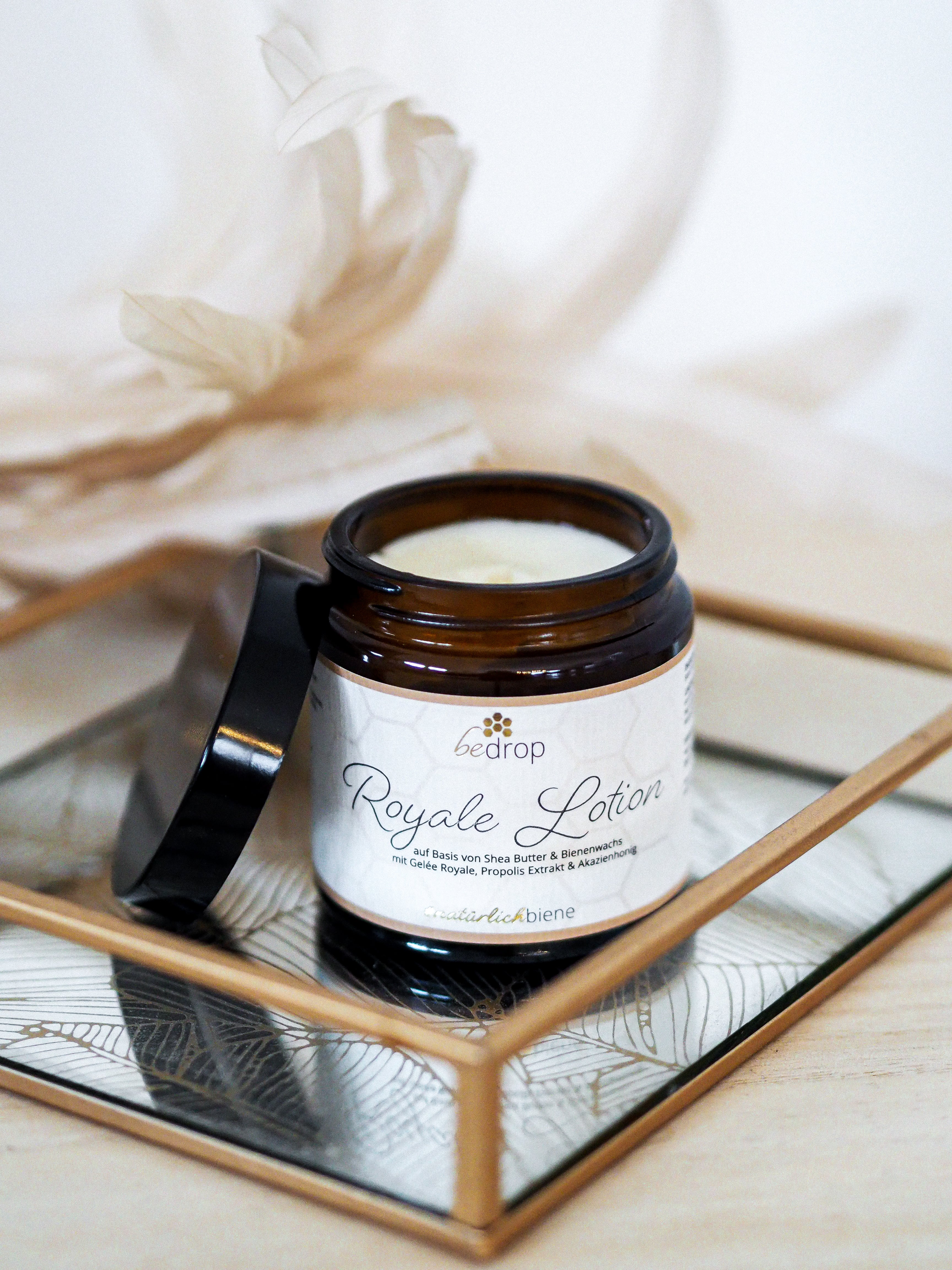 Set de cuidado de la piel XXL en tallas especiales con Royale Lotion, BeeBalm y crema de manos | LIMITED