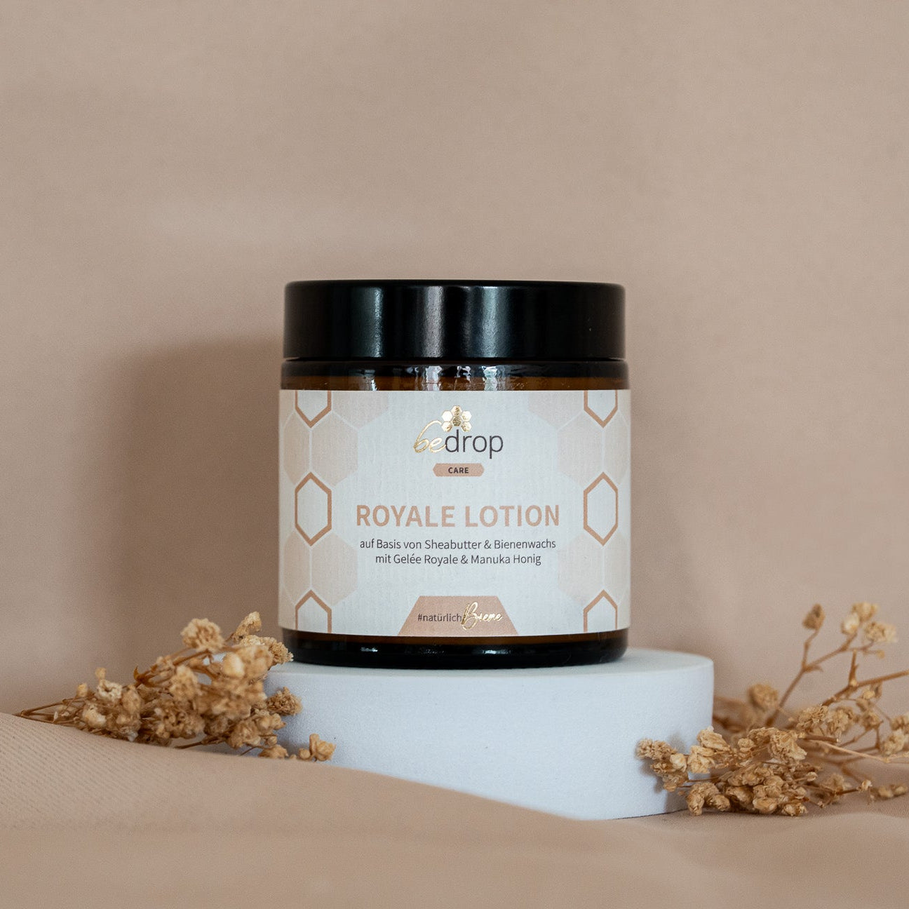 Royale Lotion loción corporal con jalea real, manteca de karité y miel de manuka - 100g