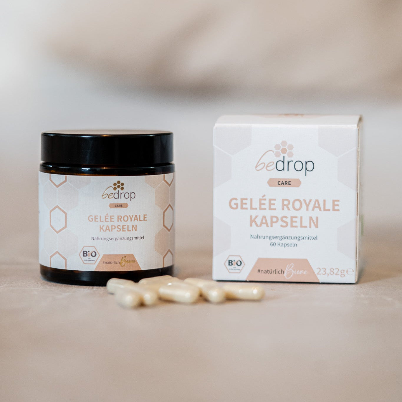 El set todoterreno | cápsulas de própolis & 20% de tintura + cápsulas de jalea real & pura/fresca + miel de manuka