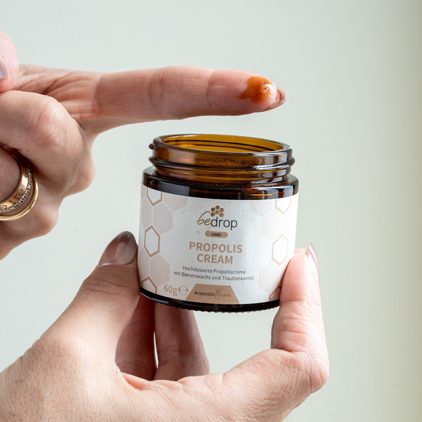Crema de Própolis - crema de própolis de alta dosis con cera de abejas y aceite de semilla de uva - 60g
