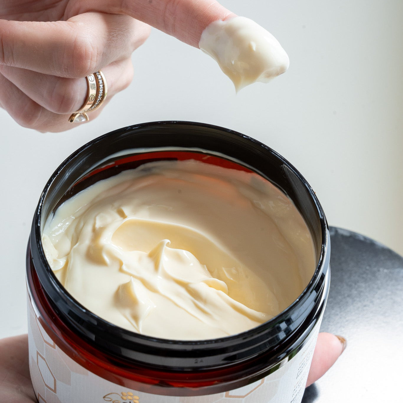 XXL Bee Cream pomada de veneno de abeja con 8 extractos de hierbas - 400g