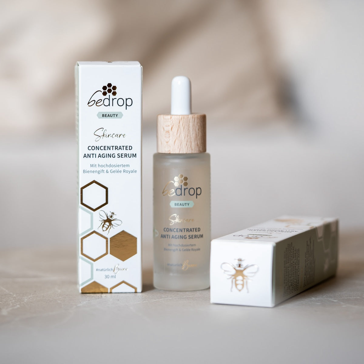 Lote: 3 SÉRUM CONCENTRADO ANTIENVEJECIMIENTO / sérum facial con altas dosis de veneno de abeja y jalea real - 30ml